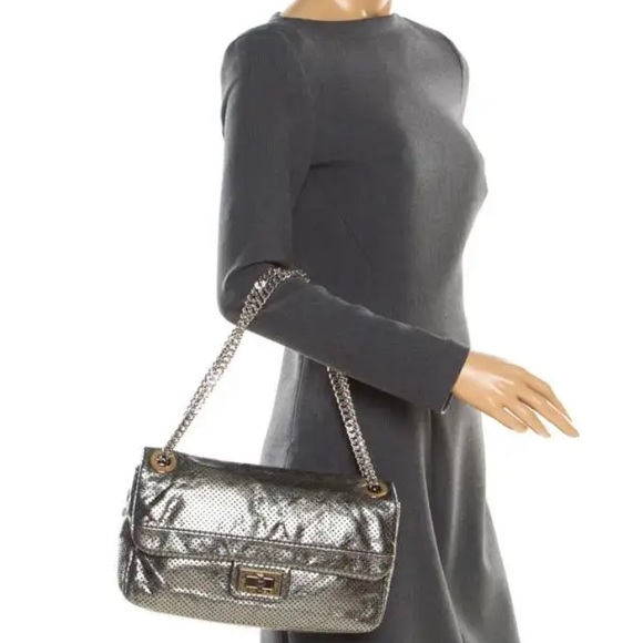 🎁SALE!! Chanel Perforated Silver leather Flap - Picture 3 of 7